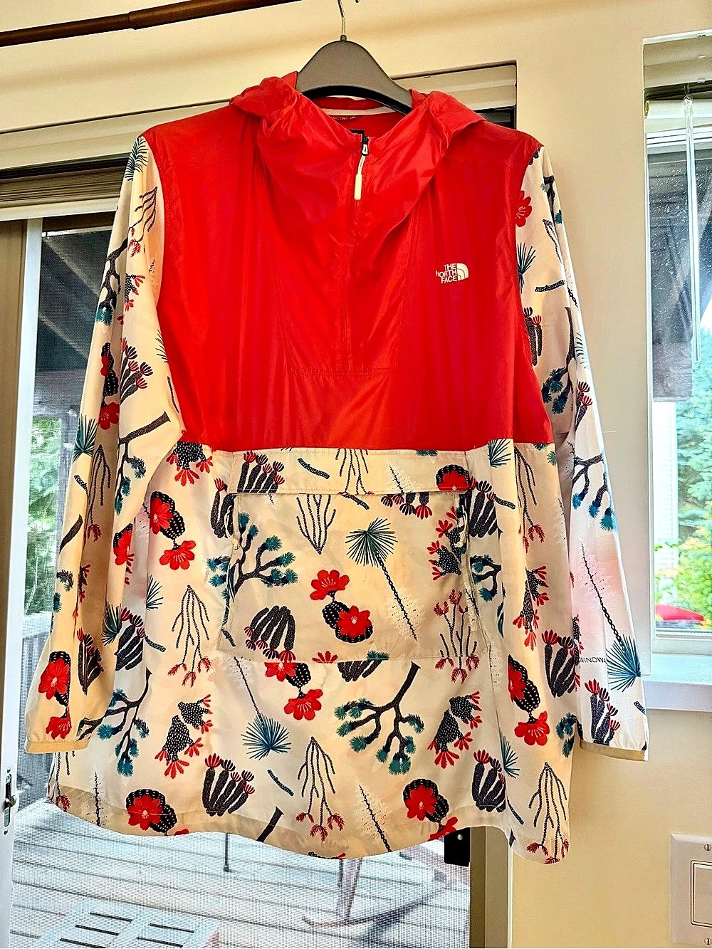 The North Face WindWall Hooded Anorak Desert Cactus Floral Print Women's Floral - Picture 2 of 5